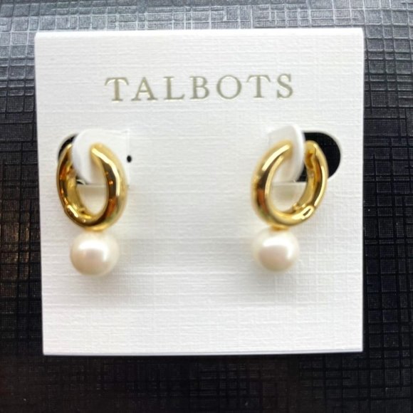 Talbots Jewelry - TALBOTS Pearl Gold Tone Hoop Huggie Style Earrings-NWT